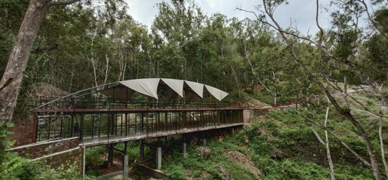 באנטול Seribu Batu Songgo Langit Resort & Camp מראה חיצוני תמונה