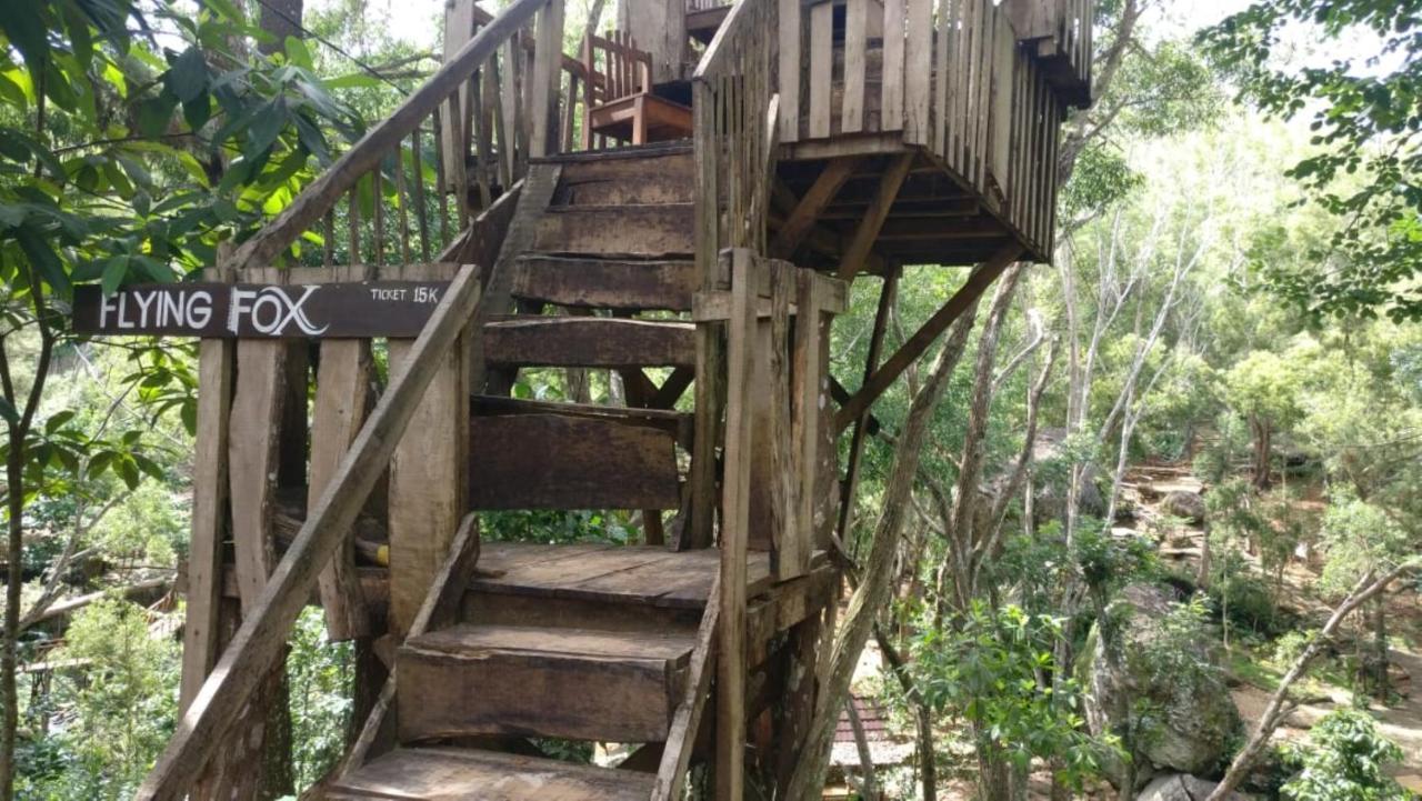 באנטול Seribu Batu Songgo Langit Resort & Camp מראה חיצוני תמונה