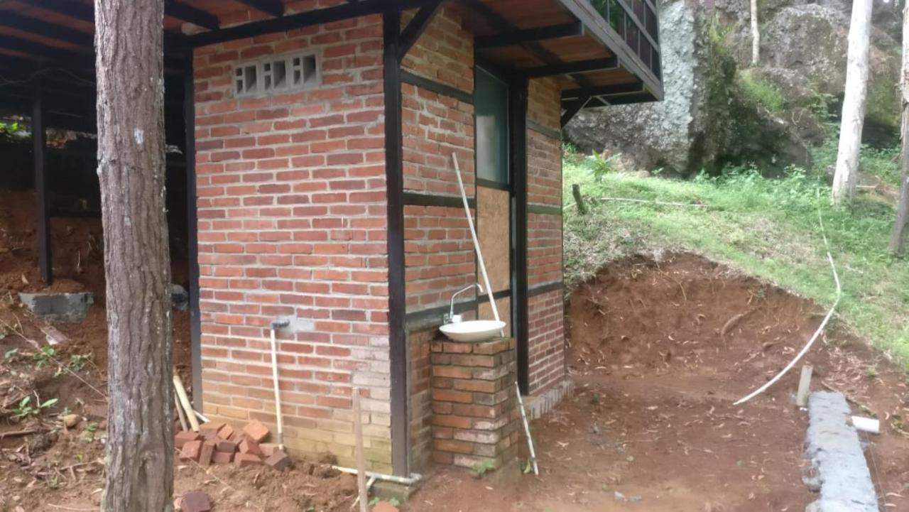 באנטול Seribu Batu Songgo Langit Resort & Camp מראה חיצוני תמונה