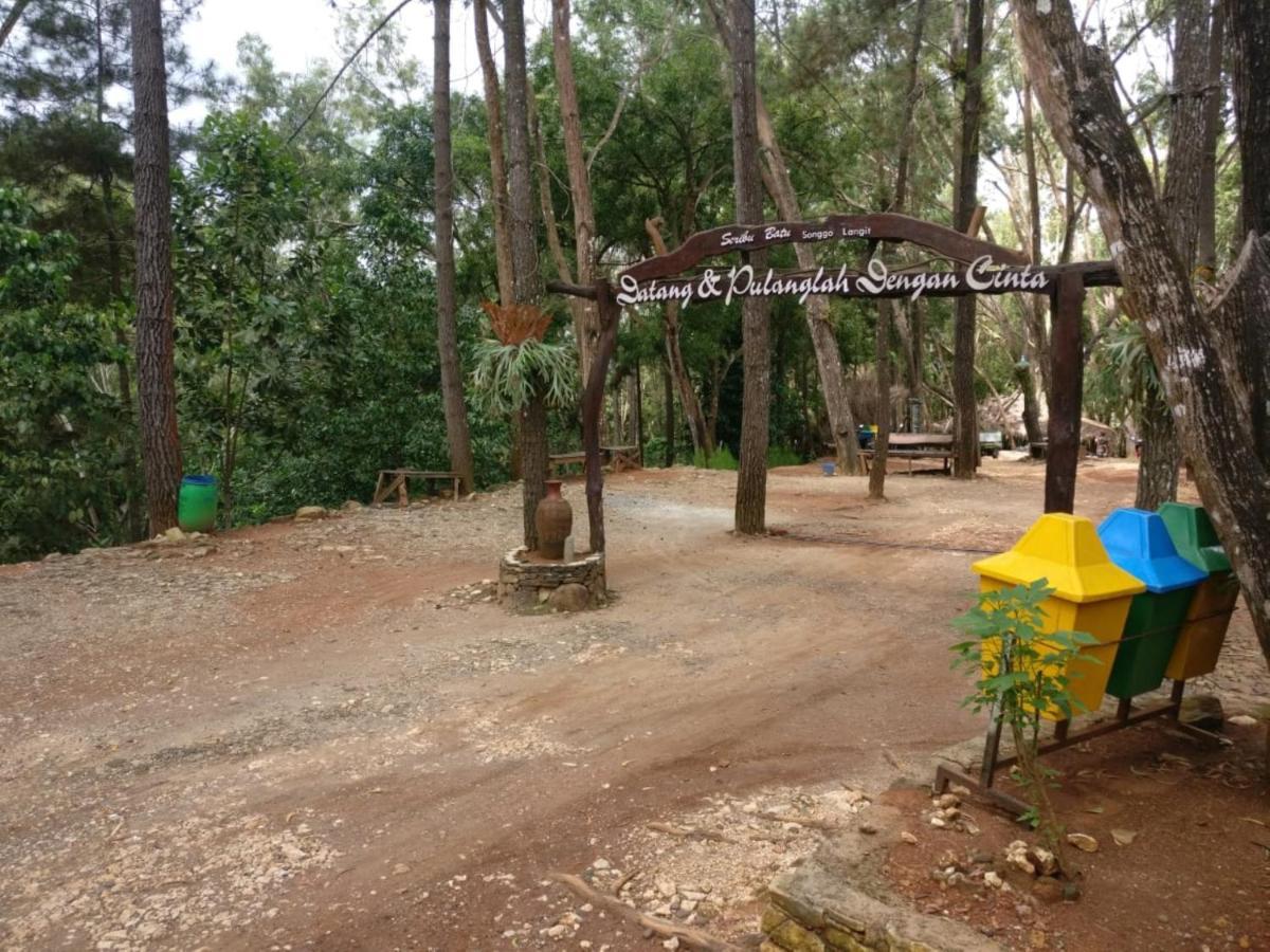 באנטול Seribu Batu Songgo Langit Resort & Camp מראה חיצוני תמונה