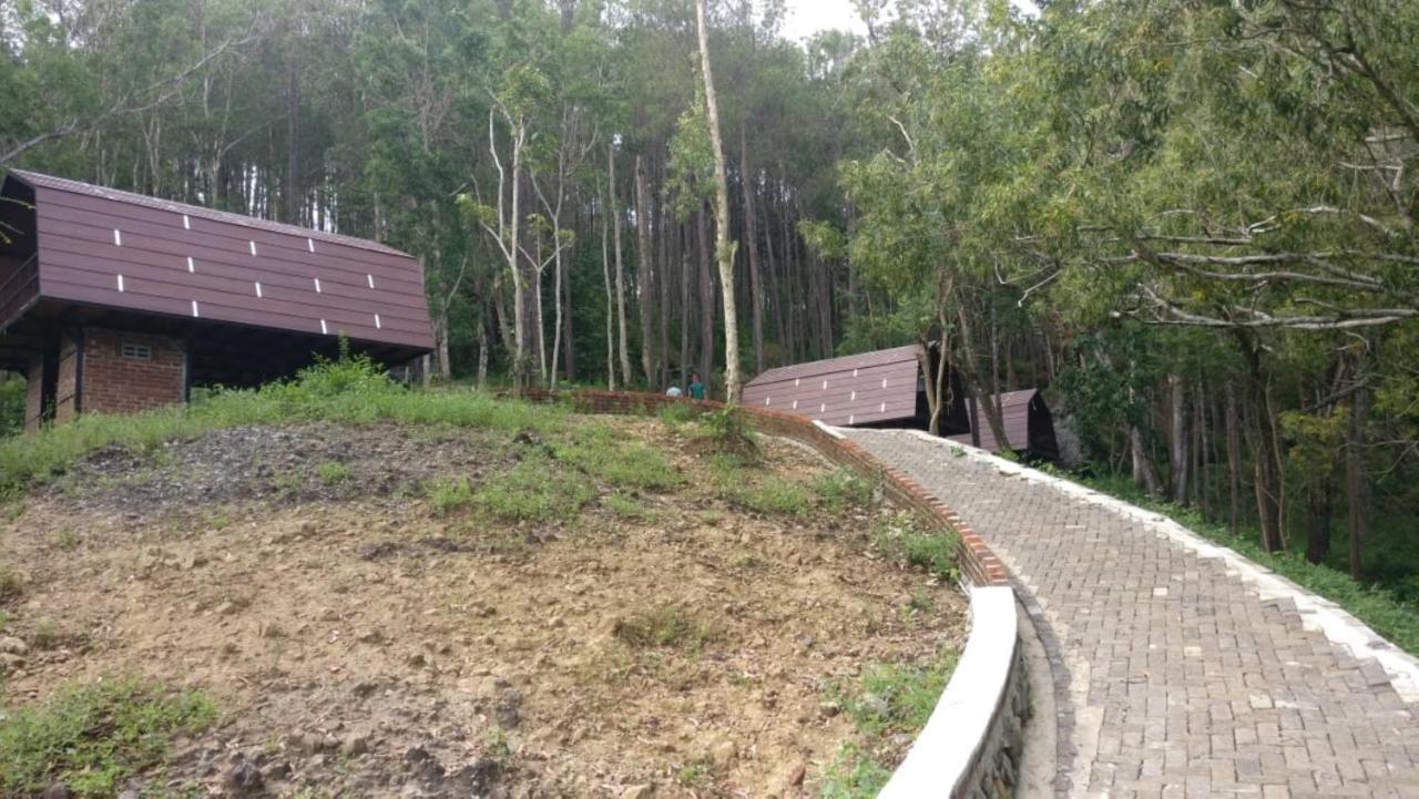 באנטול Seribu Batu Songgo Langit Resort & Camp מראה חיצוני תמונה