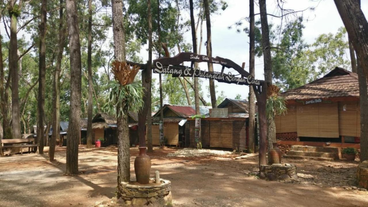 באנטול Seribu Batu Songgo Langit Resort & Camp מראה חיצוני תמונה